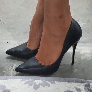 Saks Fifth Avenue Black Leather Heel Size 10